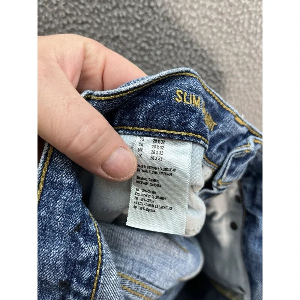 American Eagle Outfitters size tag